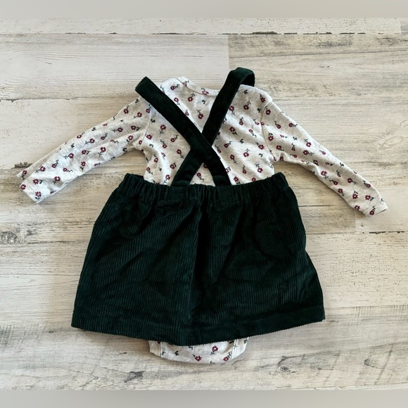 NWOT Carter’s Girls 2 Piece Corduroy Dress Set Size 6 months - Picture 2 of 4